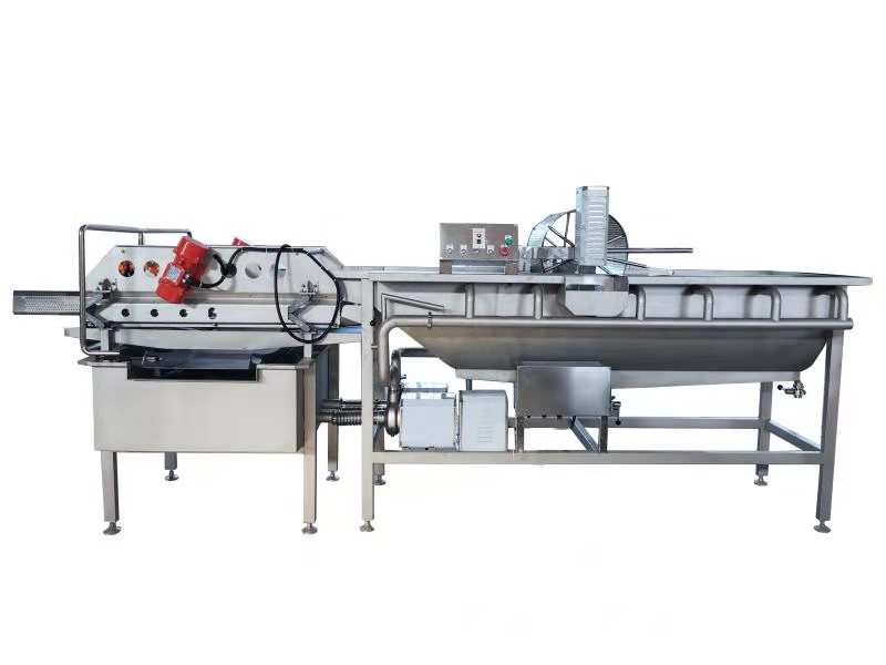 食品加工廠如何選購一臺(tái)合適的果蔬清洗機(jī)？