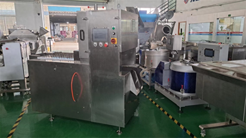 扇子骨牛仔骨鋸骨機(jī)哪家好？祥九瑞盈多條鋸自動(dòng)切塊機(jī)來(lái)告訴你