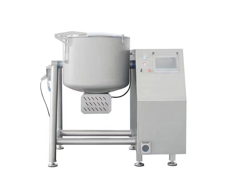 用制冷滾揉機(jī)制作餡料減少葉菜菌類氧化反應(yīng)，保持食材鮮度與美味